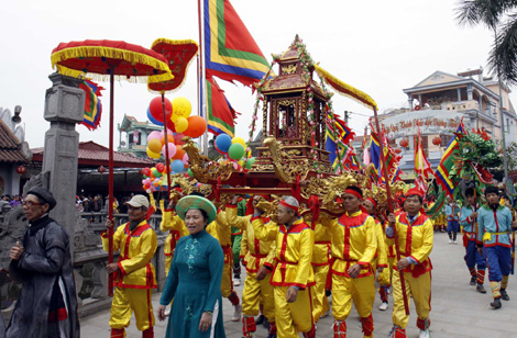 Tìm hiểu sự Tích Thánh Mẫu Liễu Hạnh và Lễ Hội Phủ Giày ở Nam Định