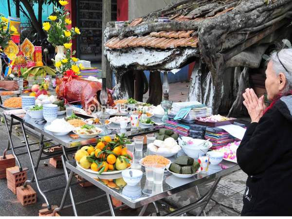  Bài cúng Tất niên ngoài trời