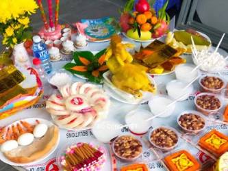 van-khan-cung-tat-nien-2026