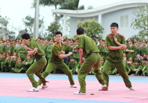 Giải mã giấc mơ  - Mơ thấy bị công an bắt điềm báo gì?