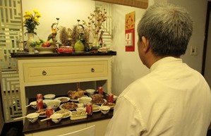 Văn khấn bốc bát hương, đổi bàn thờ mới