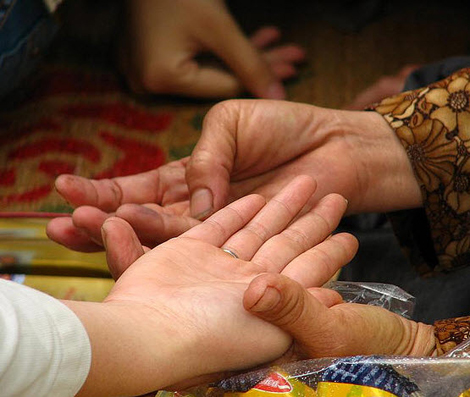 Nếu có ý định đi xem bói, hãy đọc bài viết này!