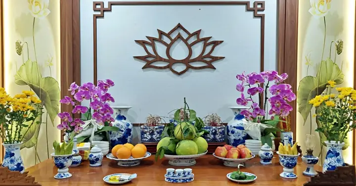 Văn Khấn Xin Tỉaa Chân Nhang