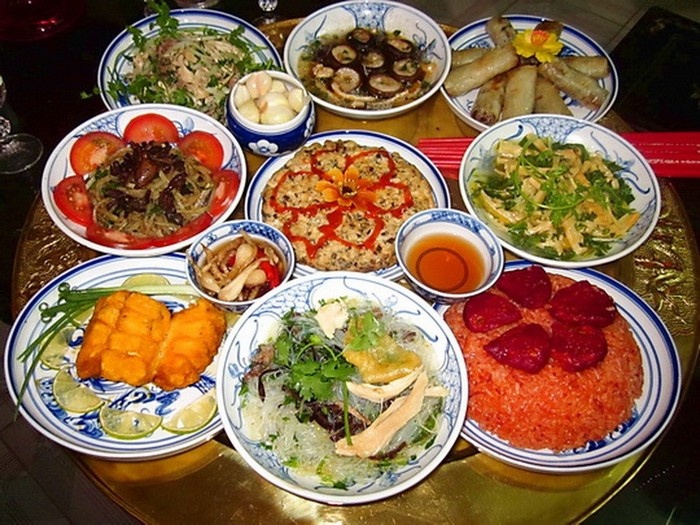 tet-nguyen-tieu-cung-gio-nao-cho-dung1
